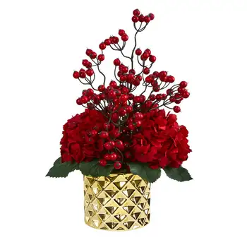 Композиция из искусственных цветов с гортензией и ягодами в золотой вазе, красная